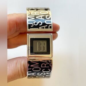 Marc Jacobs Vintage Enamel Logo Hinge Metal cuff Bracelet watch Black and Silver
